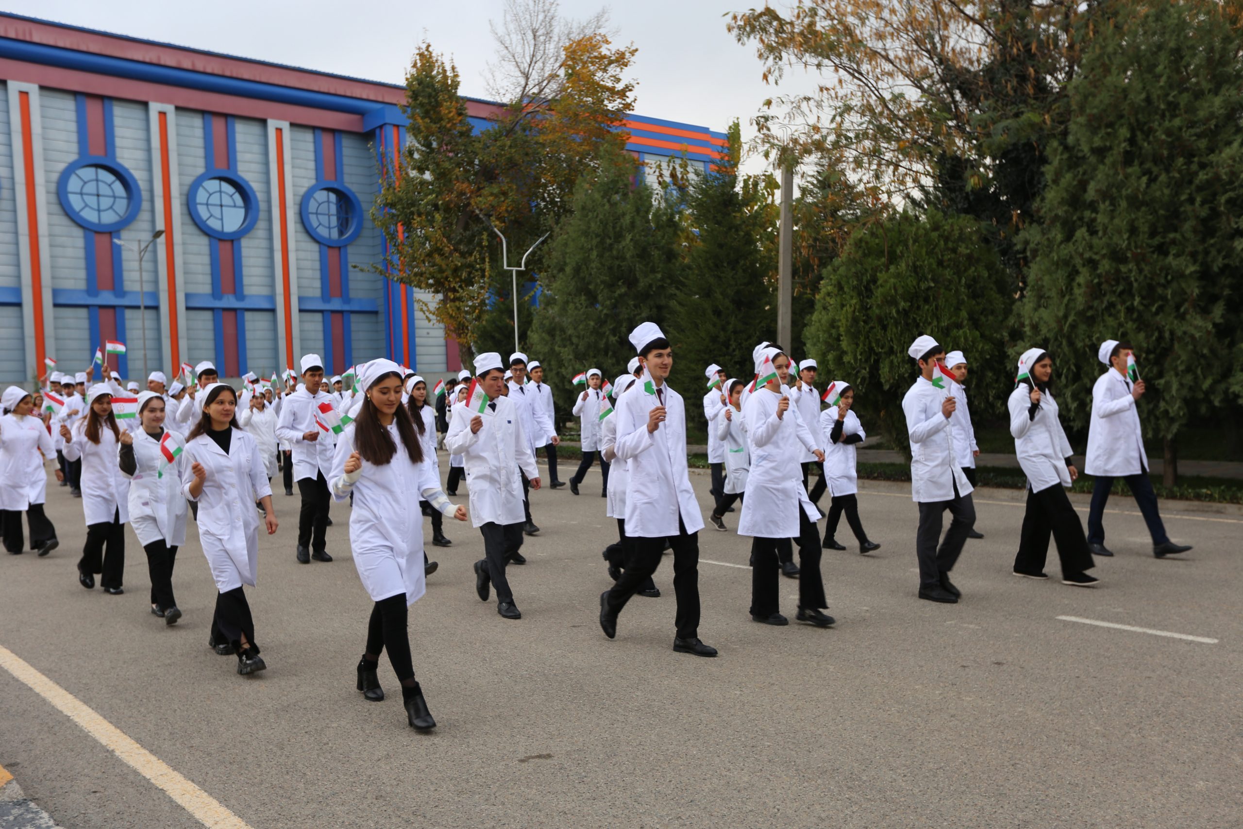 В ТНУ торжественно отпраздновали 30-летие 16-й сессии Верховного Совета Республики Таджикистан и День Президента